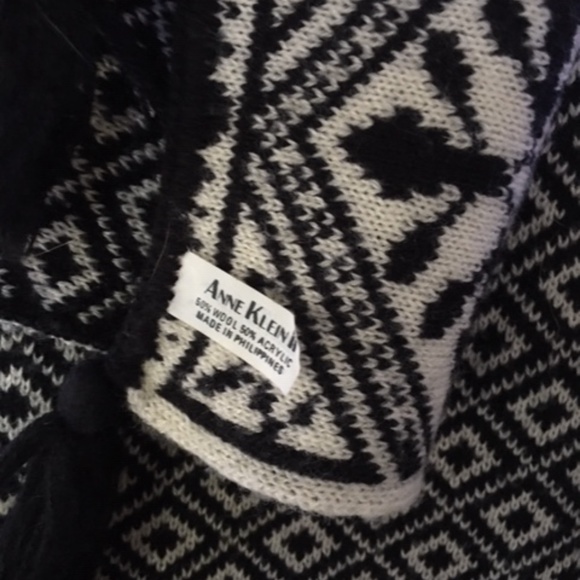 Anne Klein Reversible Winter Scarf - Picture 4 of 4